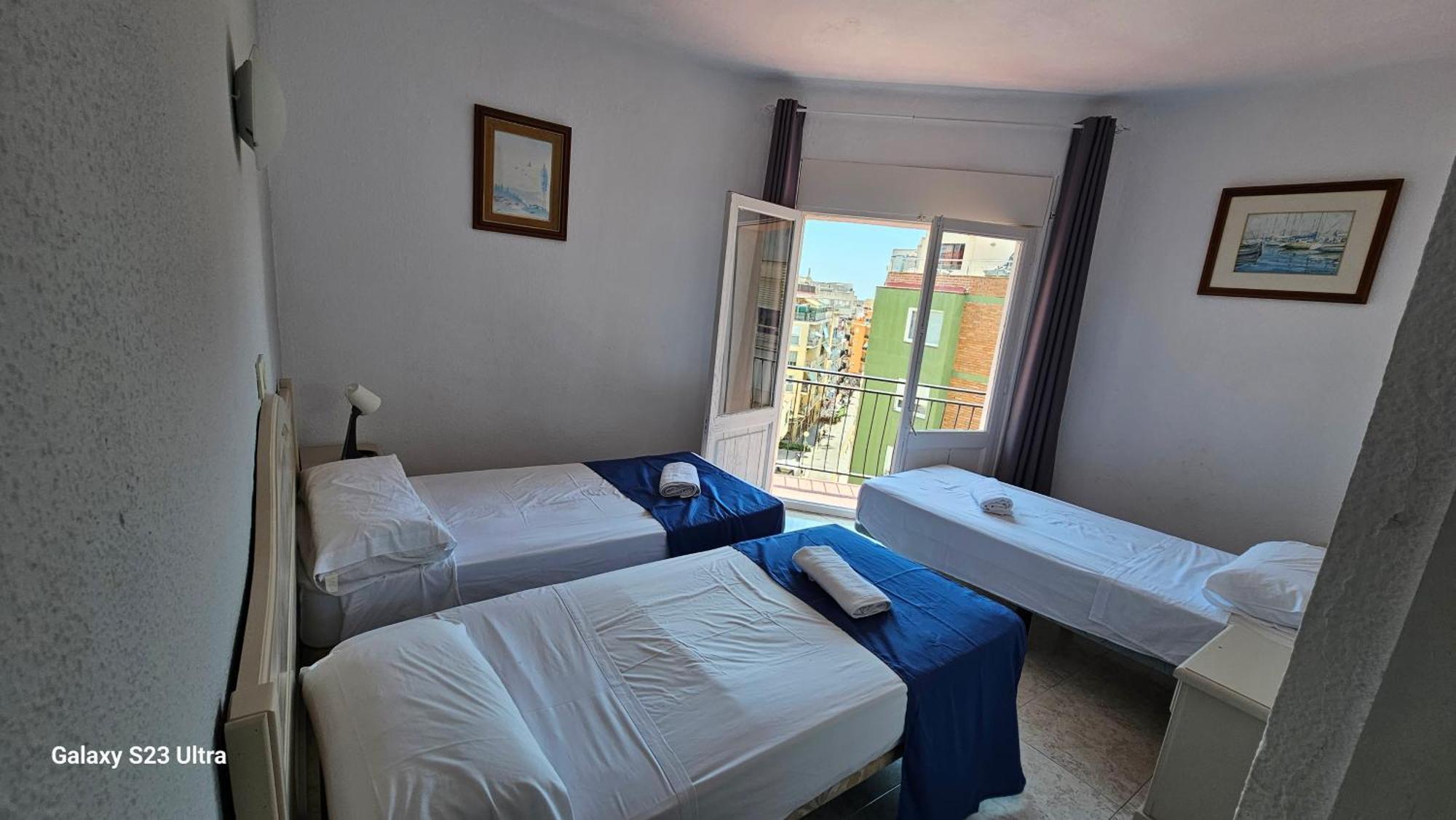 Hostal Caste Льорет-де-Мар Экстерьер фото